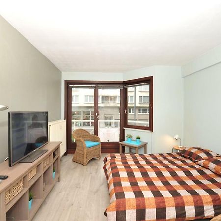 Toffe studio op 300m van de zeedijk van Oostende Buitenkant foto